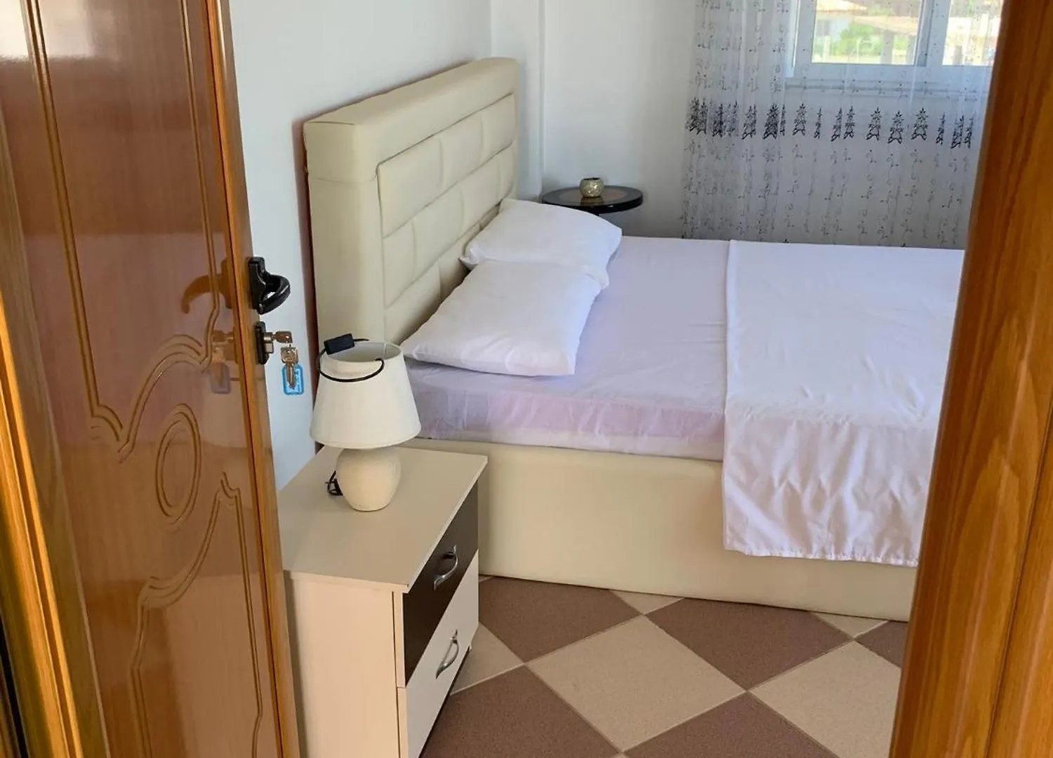 A 3-Floor Building With 4 Bedroom Near Beach Фиери Албания