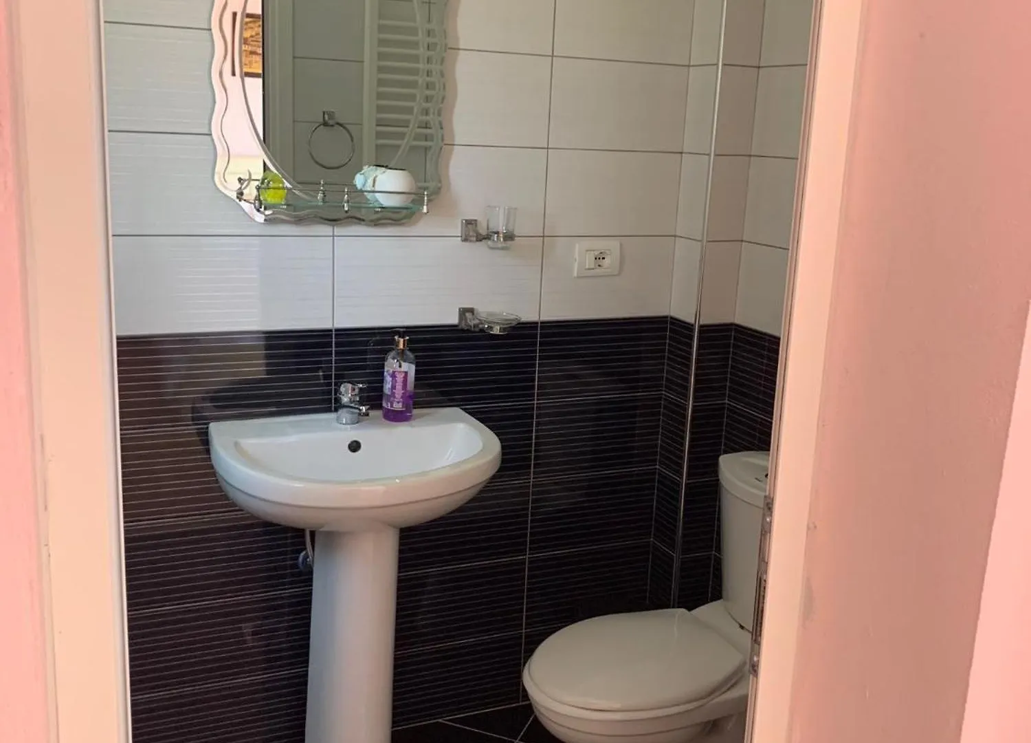 Villa A 3-Floor Building With 4 Bedroom Near Beach Fier Albania